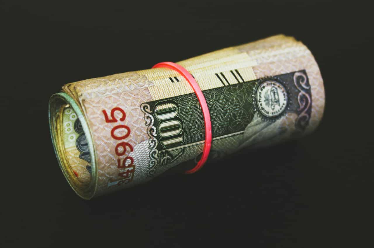 What is maximum gratuity government employees can get? What is maximum gratuity government employees can get?