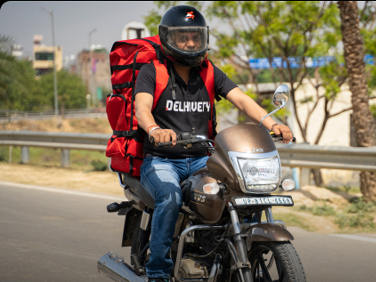 Delhivery to acquire controlling stake in Ecom Express for Rs 1,400 crore