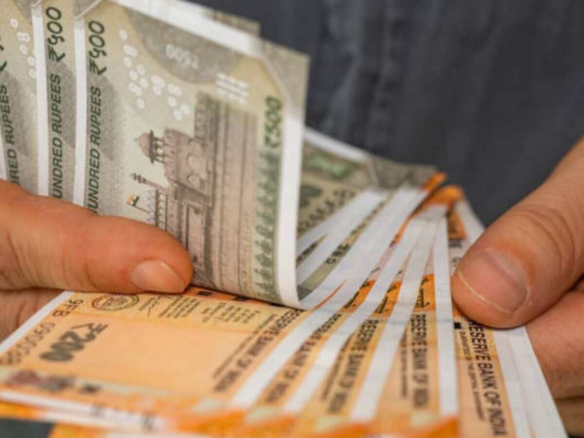 Power of Rs 3,000 SIP: How early can you generate Rs 1 crore corpus ...