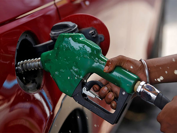 Petrol-Diesel Prices Today: Crude oil becomes cheaper by Rs 860 in two weeks – Check today’s fuel rates