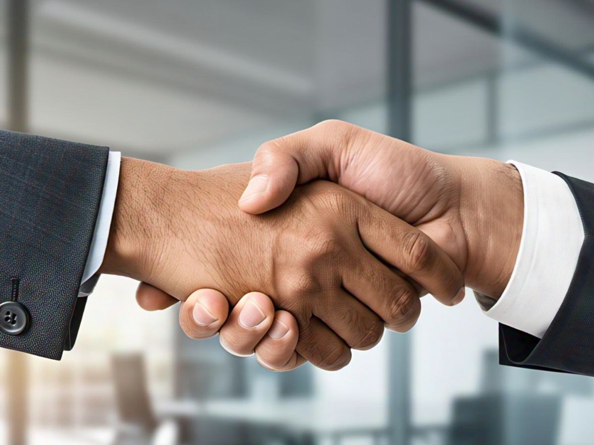 Lodha brothers Abhishek & Abhinandan resolve disputes; parents broker talks