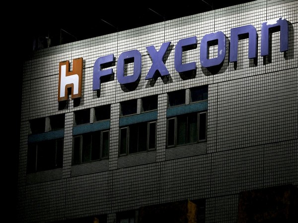 UP government, Foxconn in discussion for setting up manufacturing unit