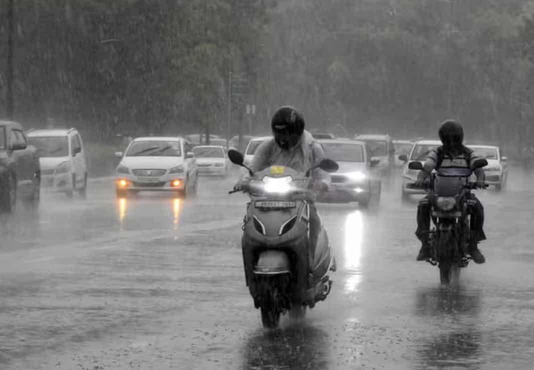 Rain, thunderstorms likely in Delhi on Saturday: IMD