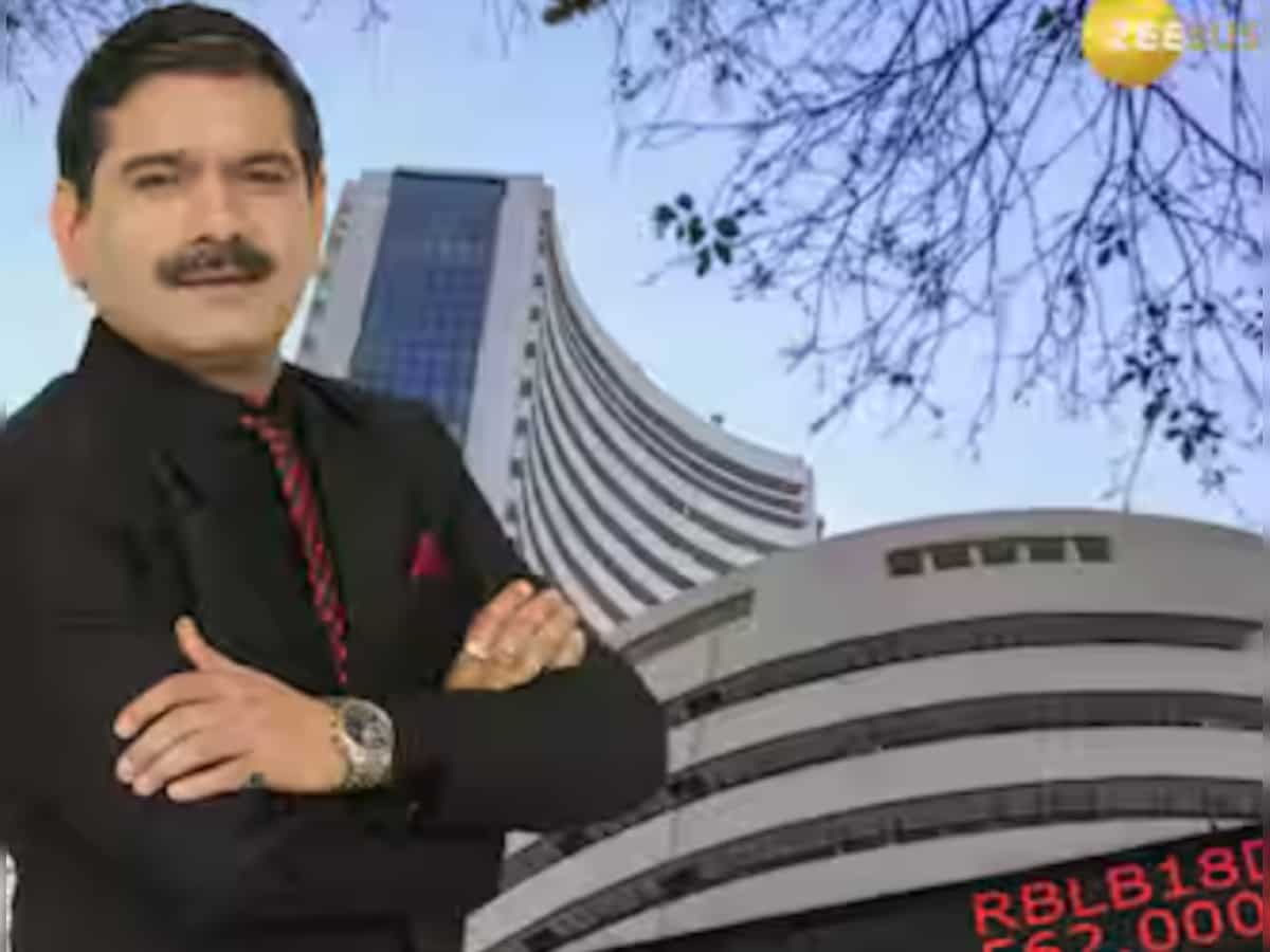 Anil Singhvi and Raamdeo Agrawal inaugurate Blue Sky