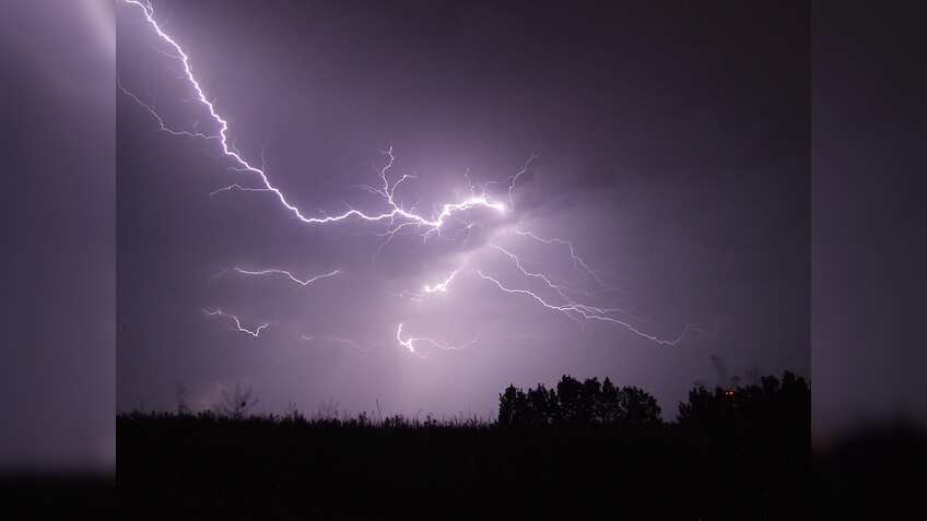 Bihar Weather Update: Orange and yellow alerts issued for storms and lightning strikes