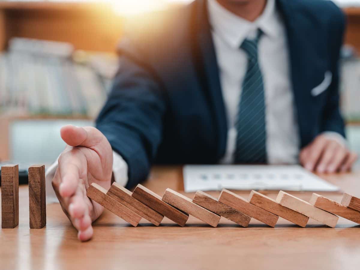 Annualised return is 15%: How much estimated capital gain can you build with Rs 7,000 monthly SIP? Annualised return is 15%: How much estimated capital gain can you build with Rs 7,000 monthly SIP?