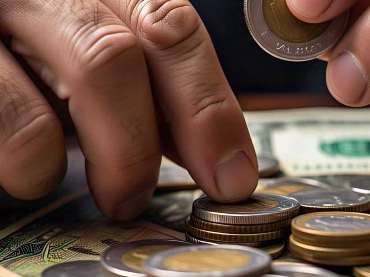 Should you buy Cholamandalam Investment shares for long term now?