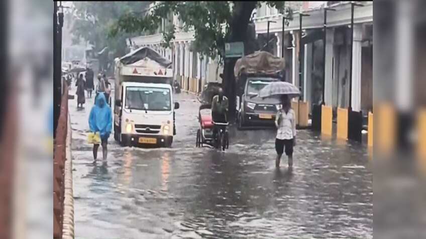 Weather Update: Heavy rains in UP's Moradabad; roads waterlogged