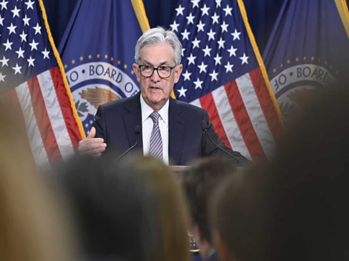 US Fed holds rates steady at 4.25–4.50% —