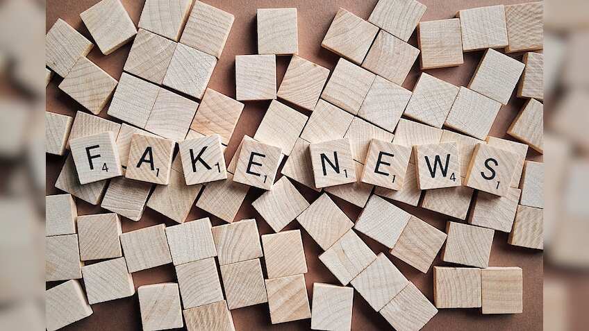 PIB Fact Check clarifies no ban on entry to Airports; Airlines issue travel advisories