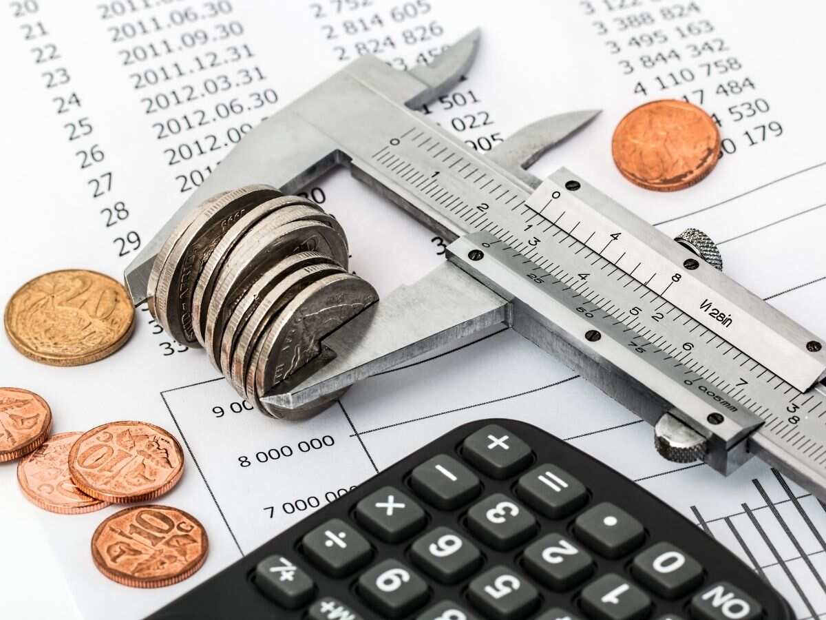 How to calculate the remaining years of employment?