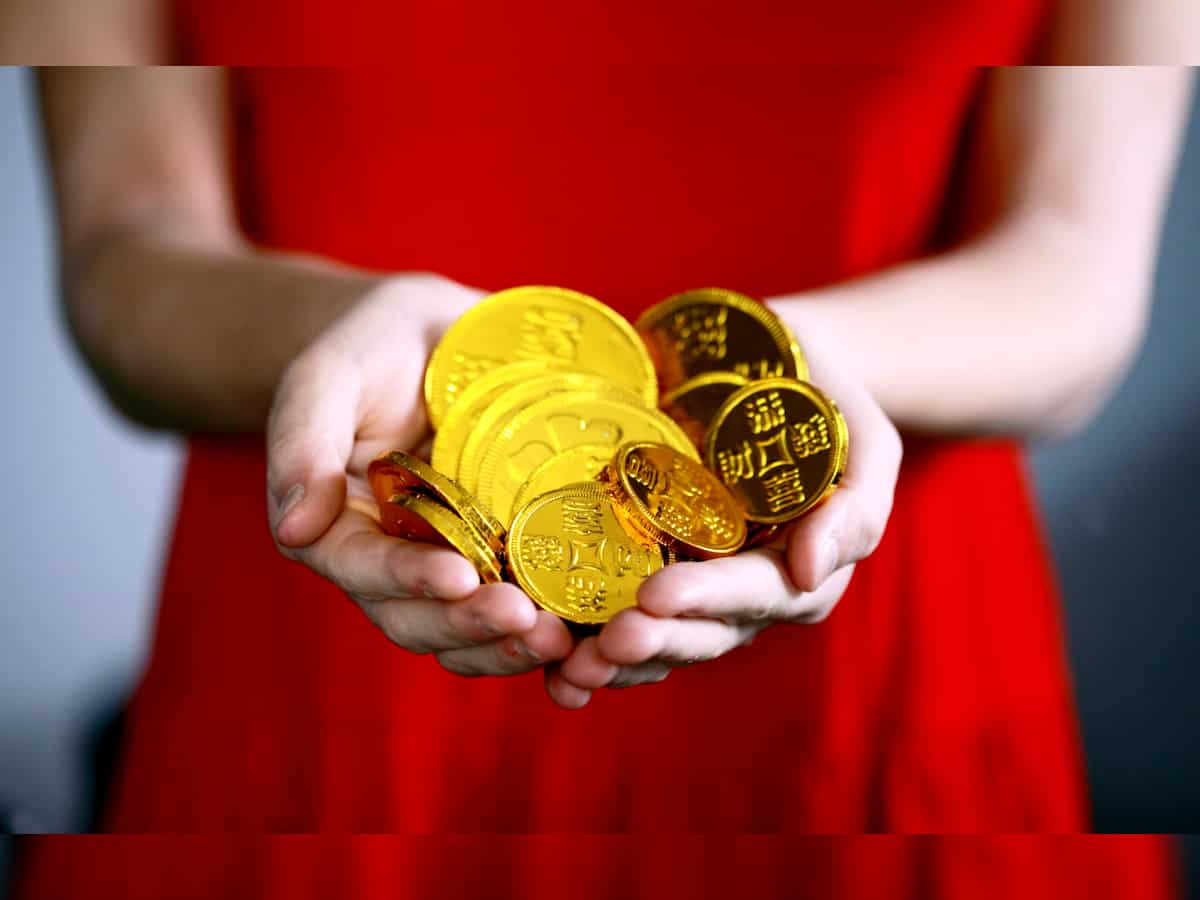 Physical Gold vs Top Gold ETF Calculations: Which