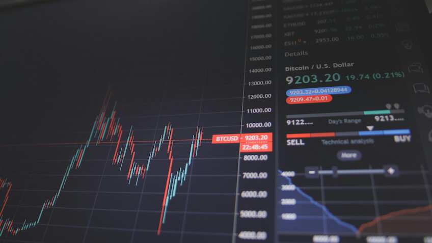 Final Trade: Sensex gains 182 pts, Nifty closes at 24,667 amid volatility; metals rally, banks fall