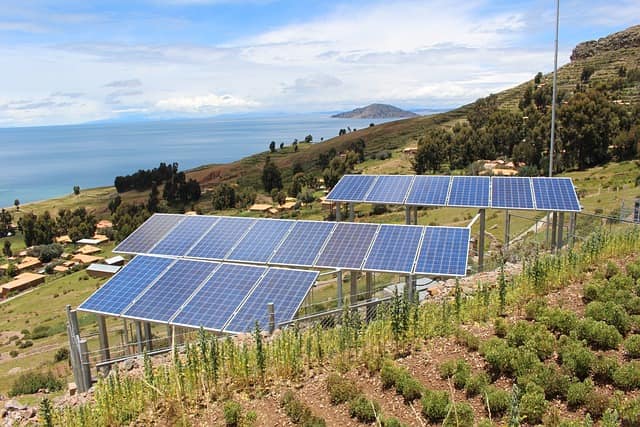 Solar Energy Stocks to Buy Solar Energy Stocks to Buy