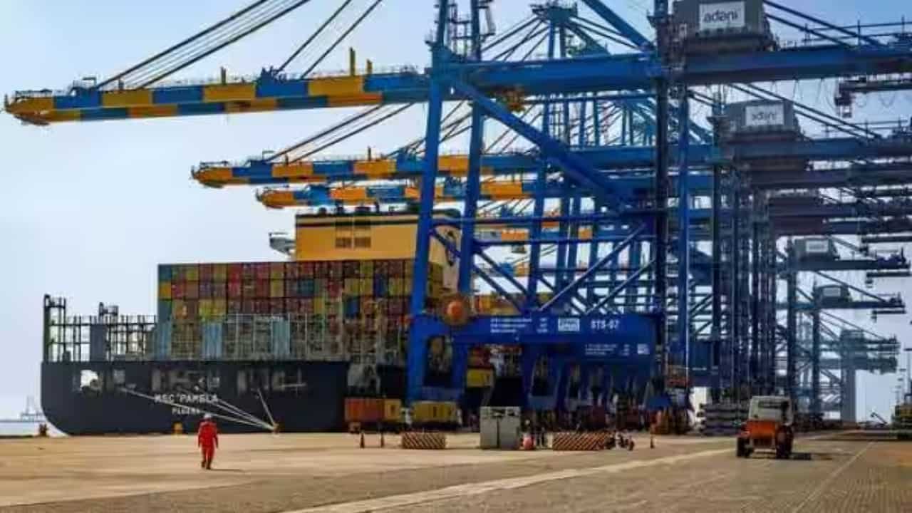 Cochin Shipyard Q4 Results: Revenue rises 37%, PAT climbs 11% YoY to Rs 287.18 crore; declares dividend