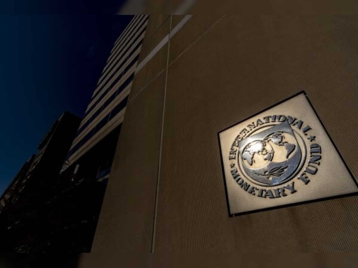 IMF slaps 11 more conditions on Pakistan, flags