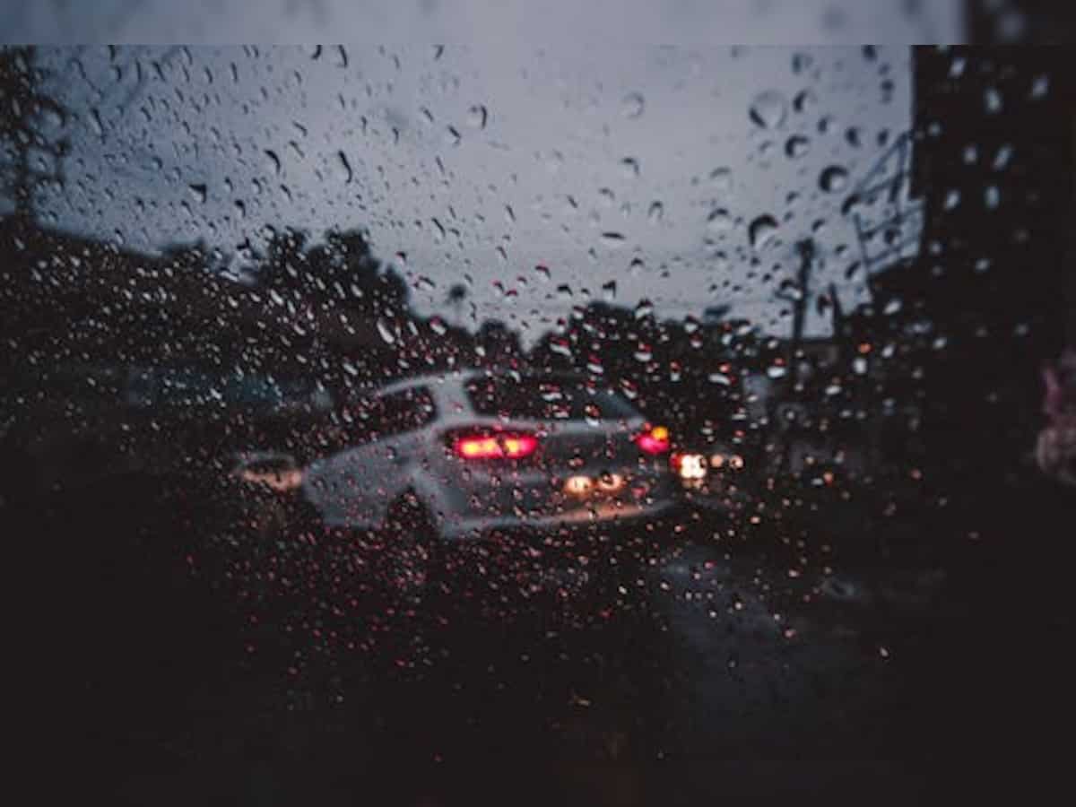 Rain lashes several parts of Bengaluru, causes severe