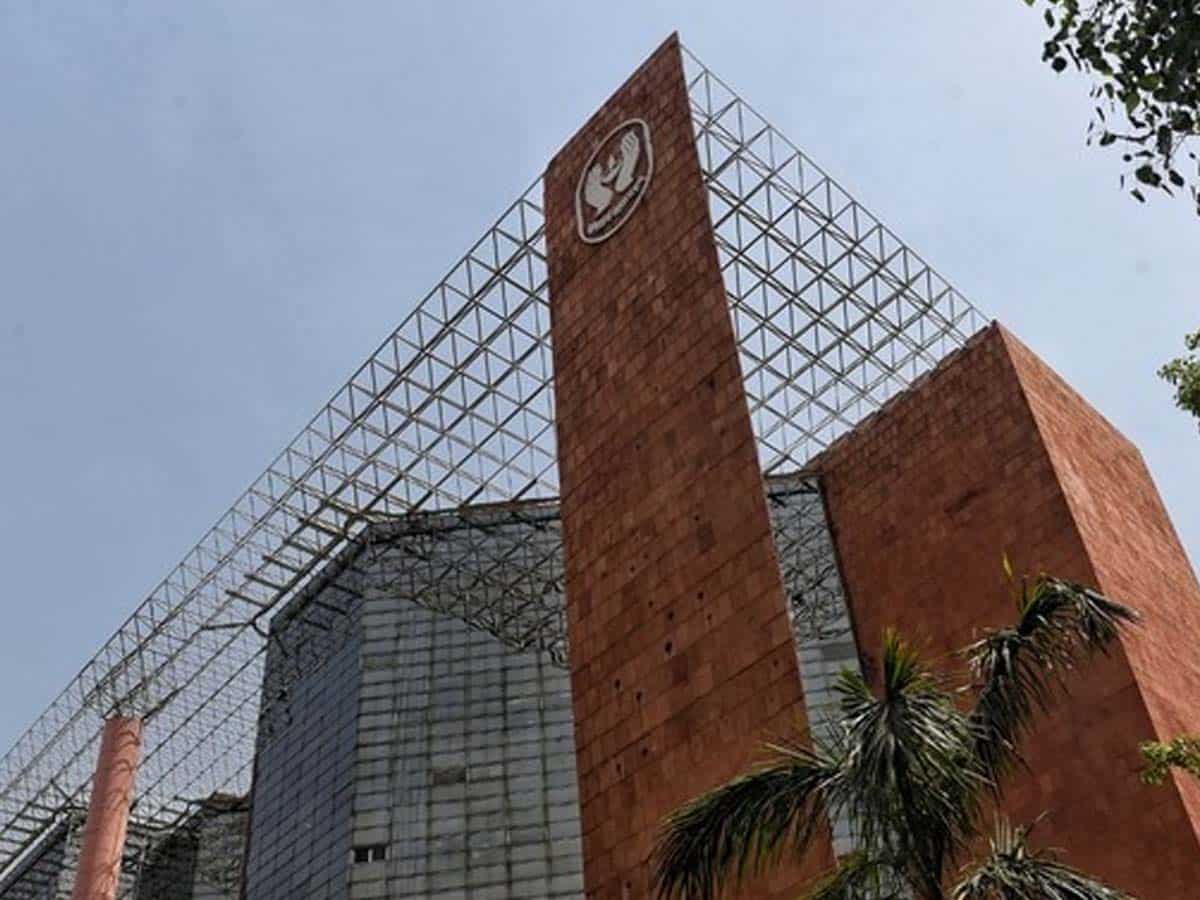 LIC declares final dividend of Rs 12/share; net profit at Rs 19,013 crore