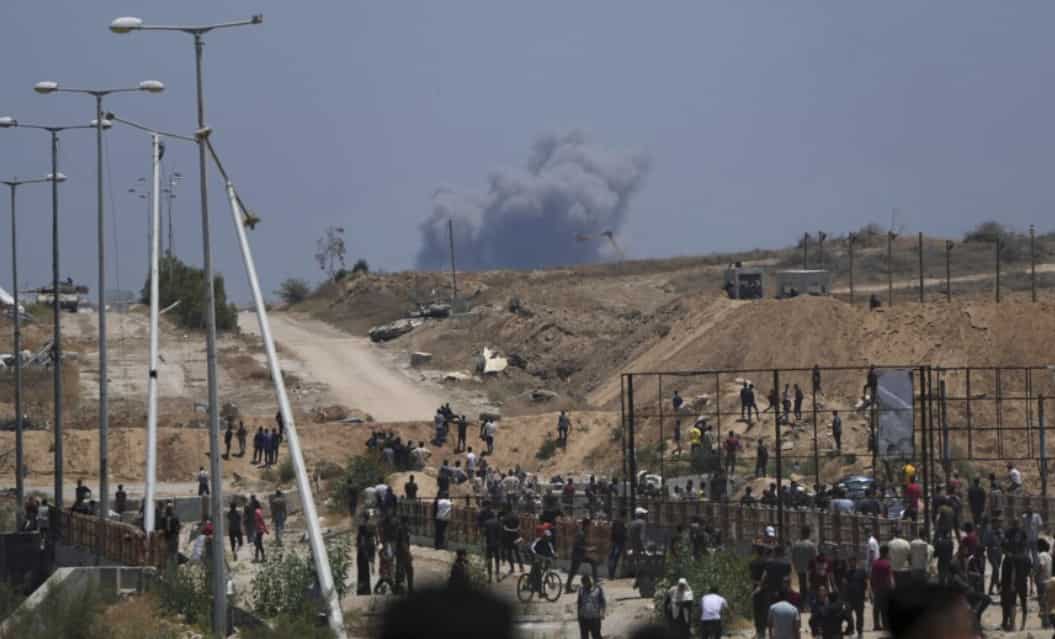 Israel accepts Gaza ceasefire plan proposed by US, says White House; Hamas holds back