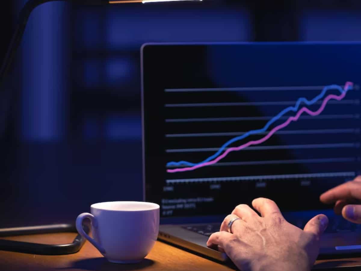 Anil Singhvi recommends buying 2 small caps and 1 Nifty heavyweight: Check stop losses and targets