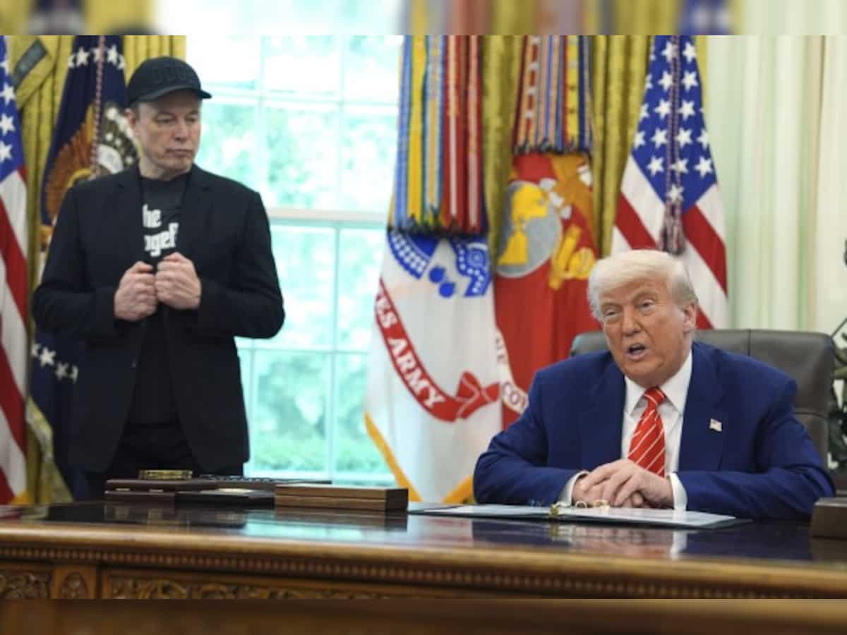 Trump to sell his Tesla car as feud