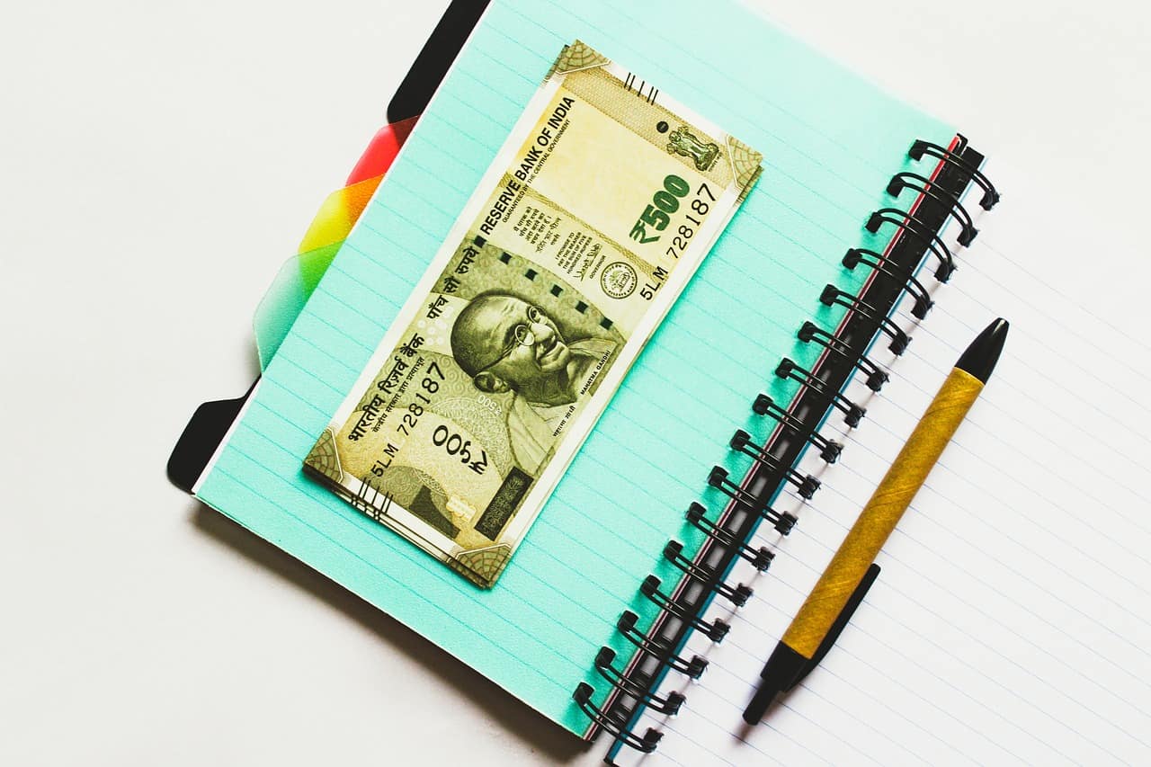 Rs 9,00,000 one-time investment for Rs 8  crore corpus