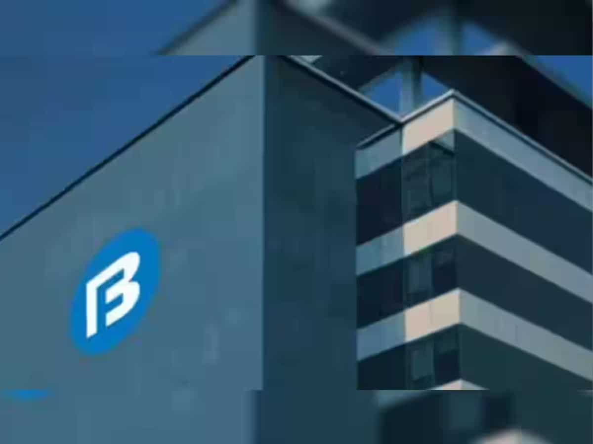 Your 50 shares in Bajaj Finance can turn