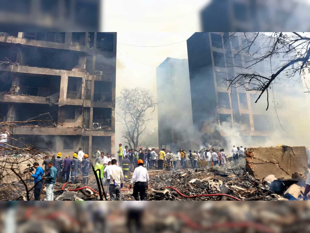 Plane Crash in Ahmedabad: Top leaders and netizens