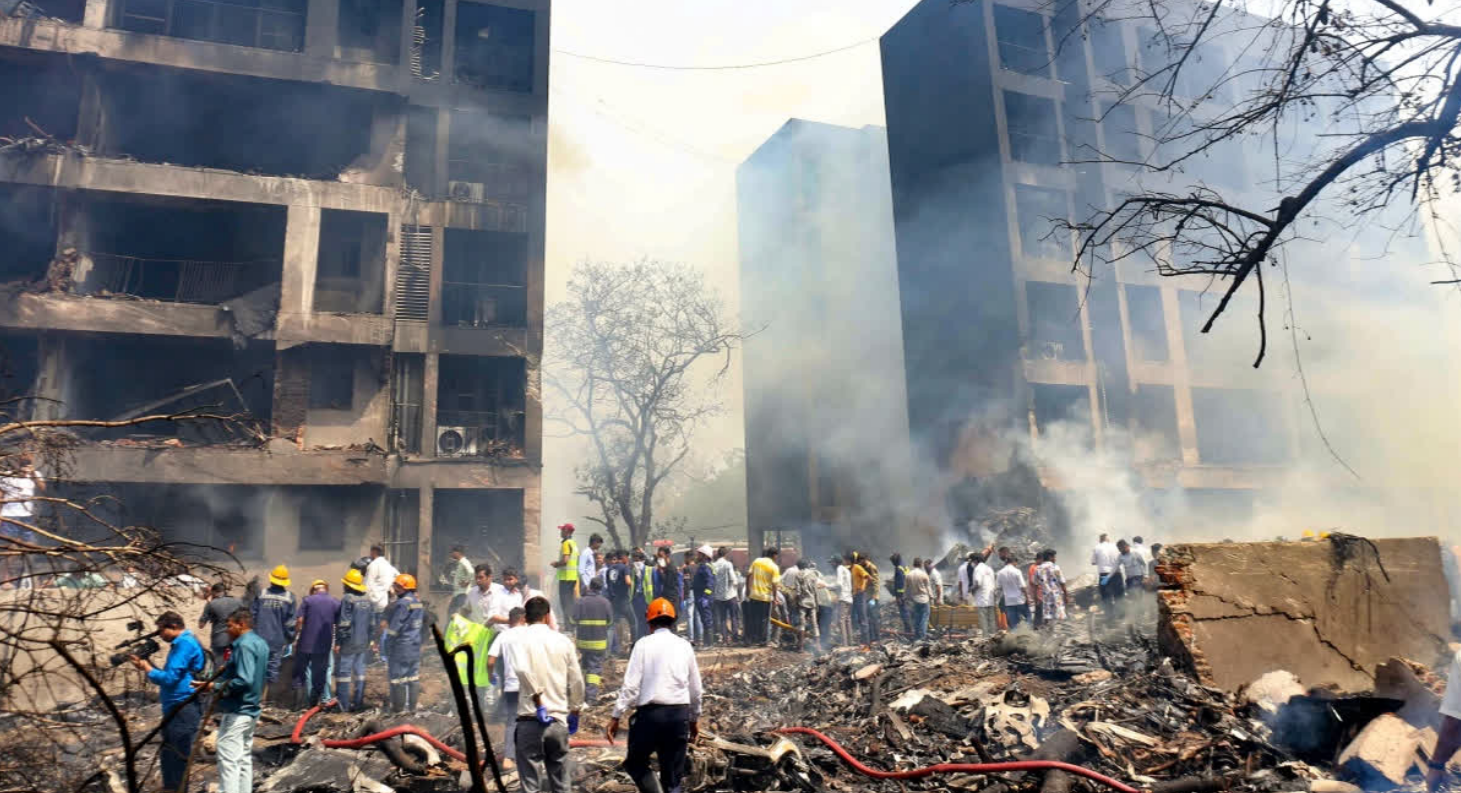 Plane Crash in Ahmedabad: Top leaders and netizens