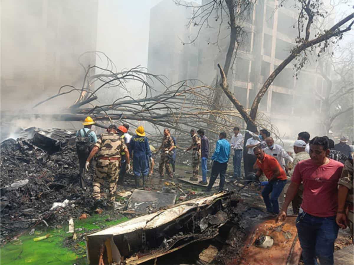 2000 Patna residential area crash claims 50+ lives 2000 Patna residential area crash claims 50+ lives