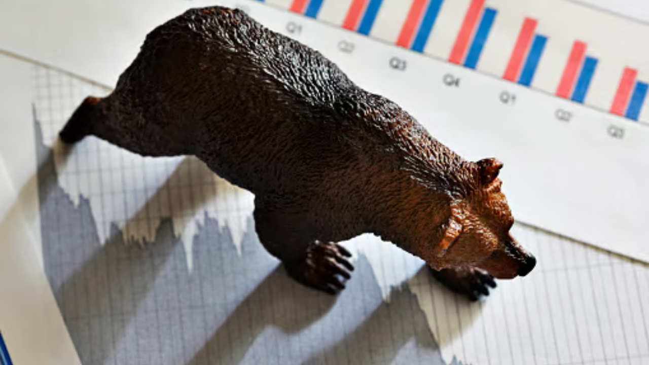 Final Trade (June 13): Sensex tanks 573 pts,