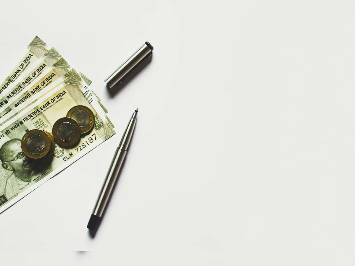 Currency Market News: Rupee falls sharply to 86.07