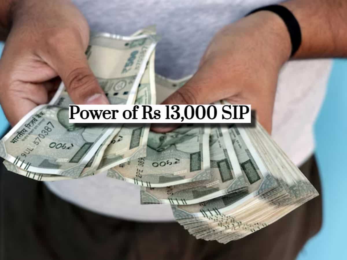 Power of Rs 13,000 SIP: How many years will it take to generate Rs 8,00,00,000 corpus with just Rs 13,000 monthly investment?