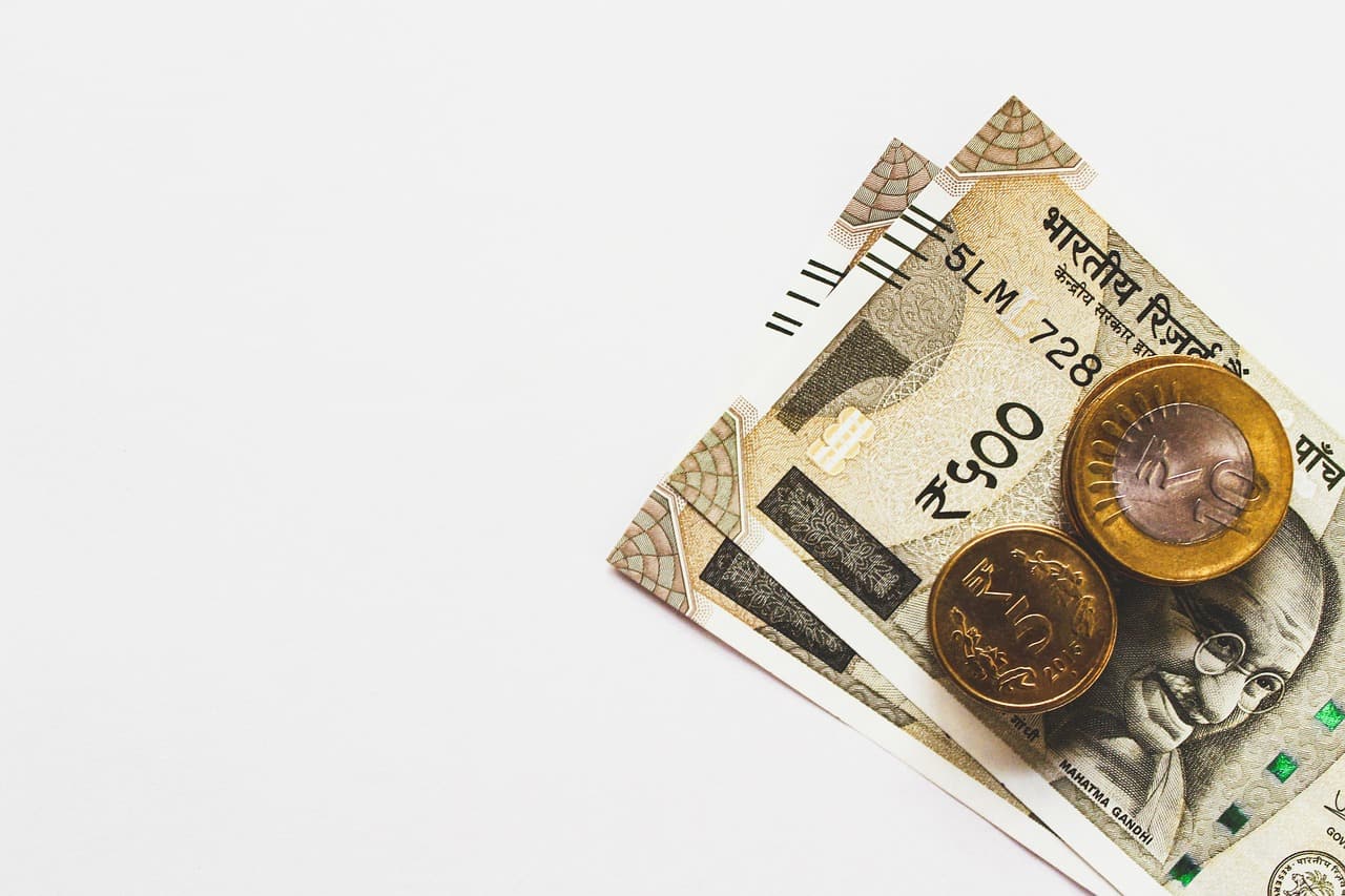 SBI FD Interest Calculation: Rs 20 Lakh Investment SBI FD Interest Calculation: Rs 20 Lakh Investment