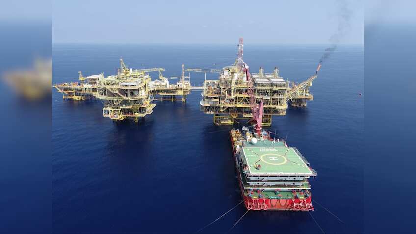  Oil prices plunge over 4% as Iran expresses desire for peace talks with Israel