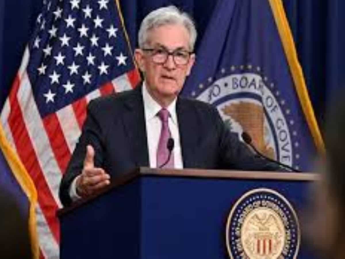 Fed holds rates as US stagflation fears rise;