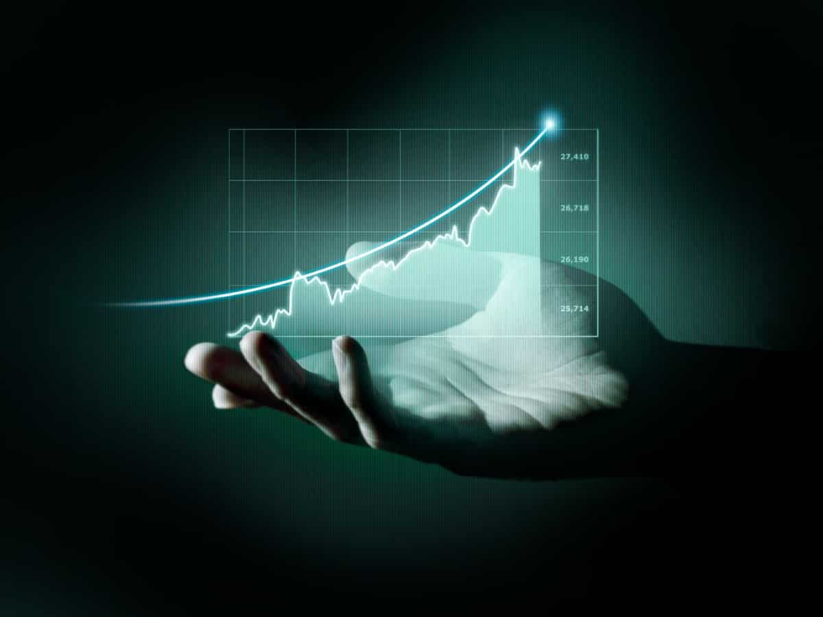 Sensex & Nifty Surge: Market Rebound Explained | RBI, Fed & FII Impact
