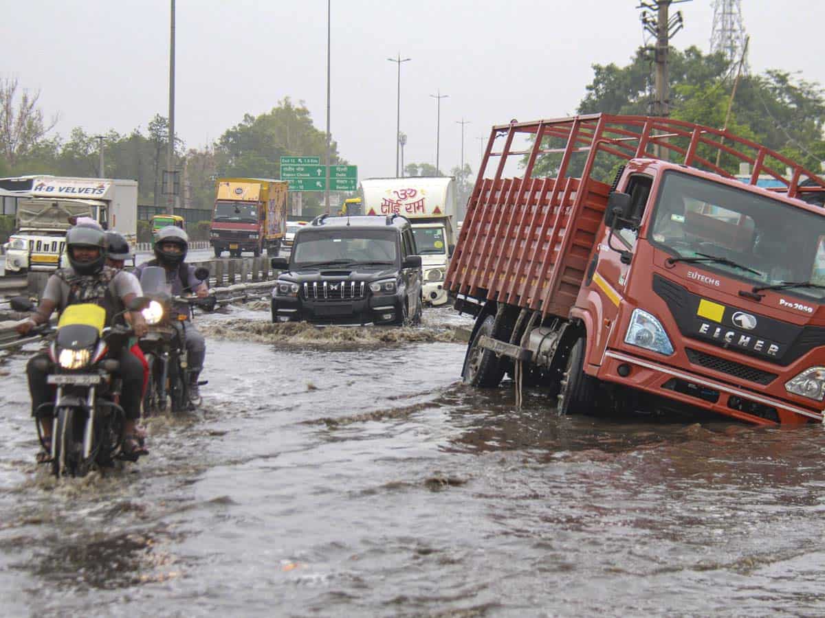 NHAI launches 15-day monsoon preparedness drive to tackle waterlogging on highways NHAI launches 15-day monsoon preparedness drive to tackle waterlogging on highways