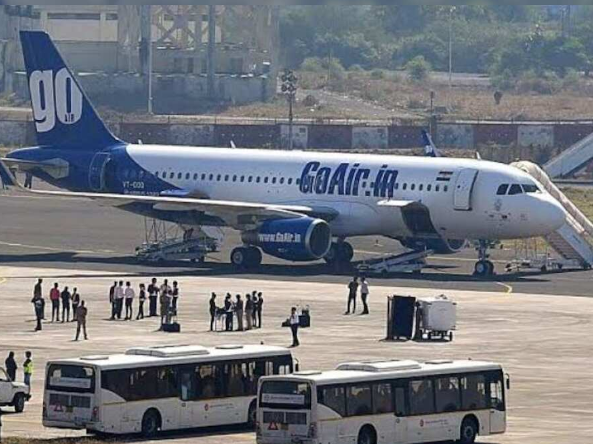 Goar Crash When Mumbai-bound GoAir A320 avoided crash after pilots shut off wrong ...