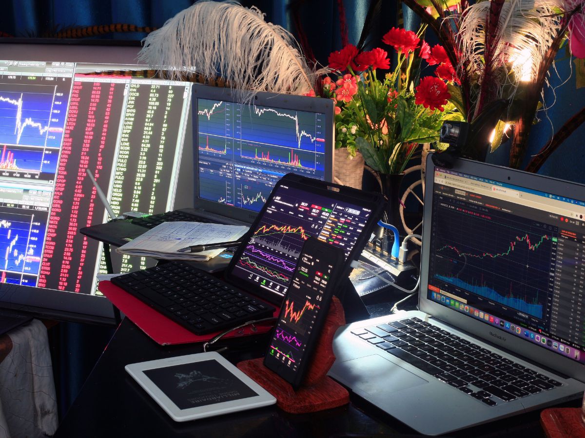9 Stocks To Buy For Short Term: Analysts
