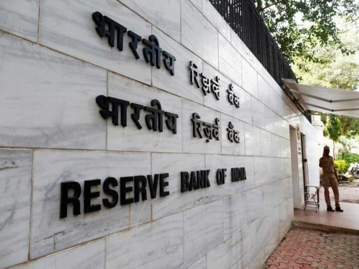 India's Net Claims by Non-Residents Fall by $34.2 Billion in Q4 FY25: RBI Data