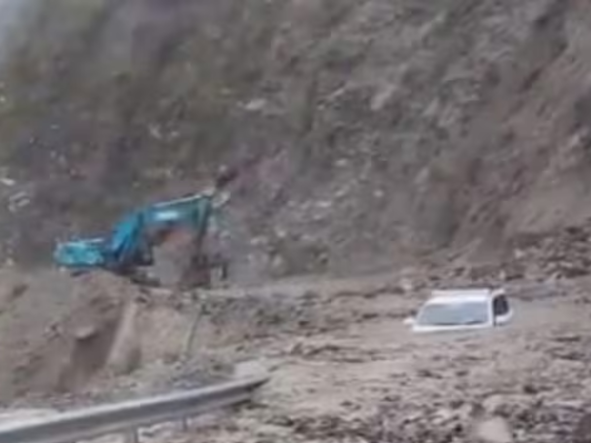 Uttarakhand Rains: Badrinath-Rishikesh highway blocked, passenger movement halted across key pilgrimage routes | Zee Business
