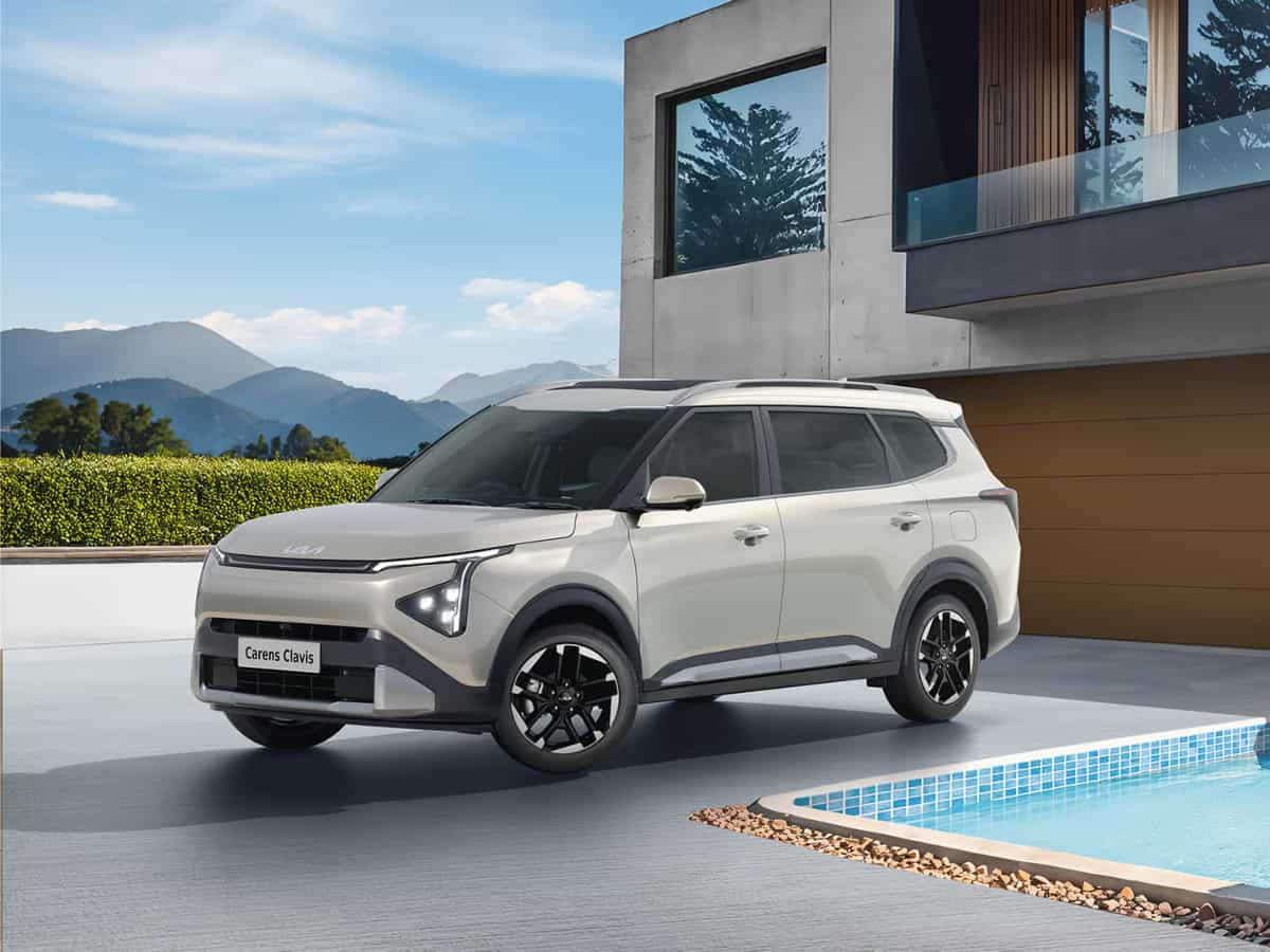 Kia Carens Clavis EV unveiled; India&#039;s first mass-market