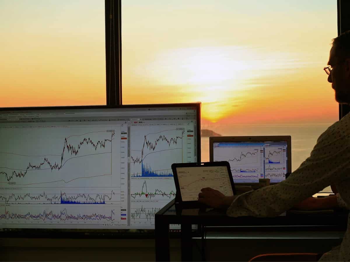 Anil Singhvi explains why markets are trading flat: ‘Difficult to form a clear mood’
