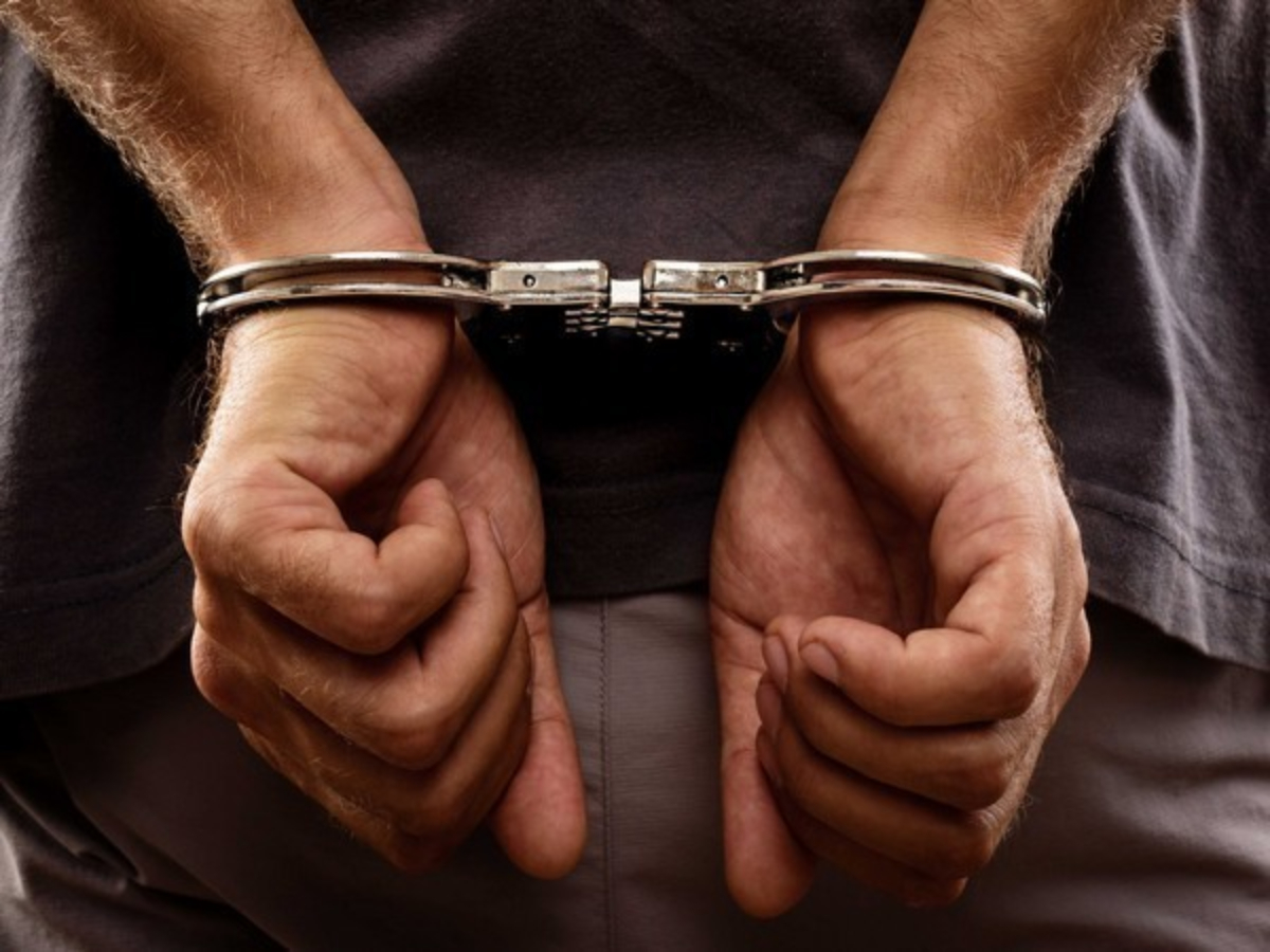 CBI arrests northern railways engineer and trackman in