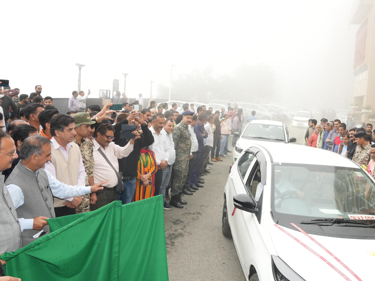 Himachal Pradesh: CM Sukhvinder Singh Sukhu flags off