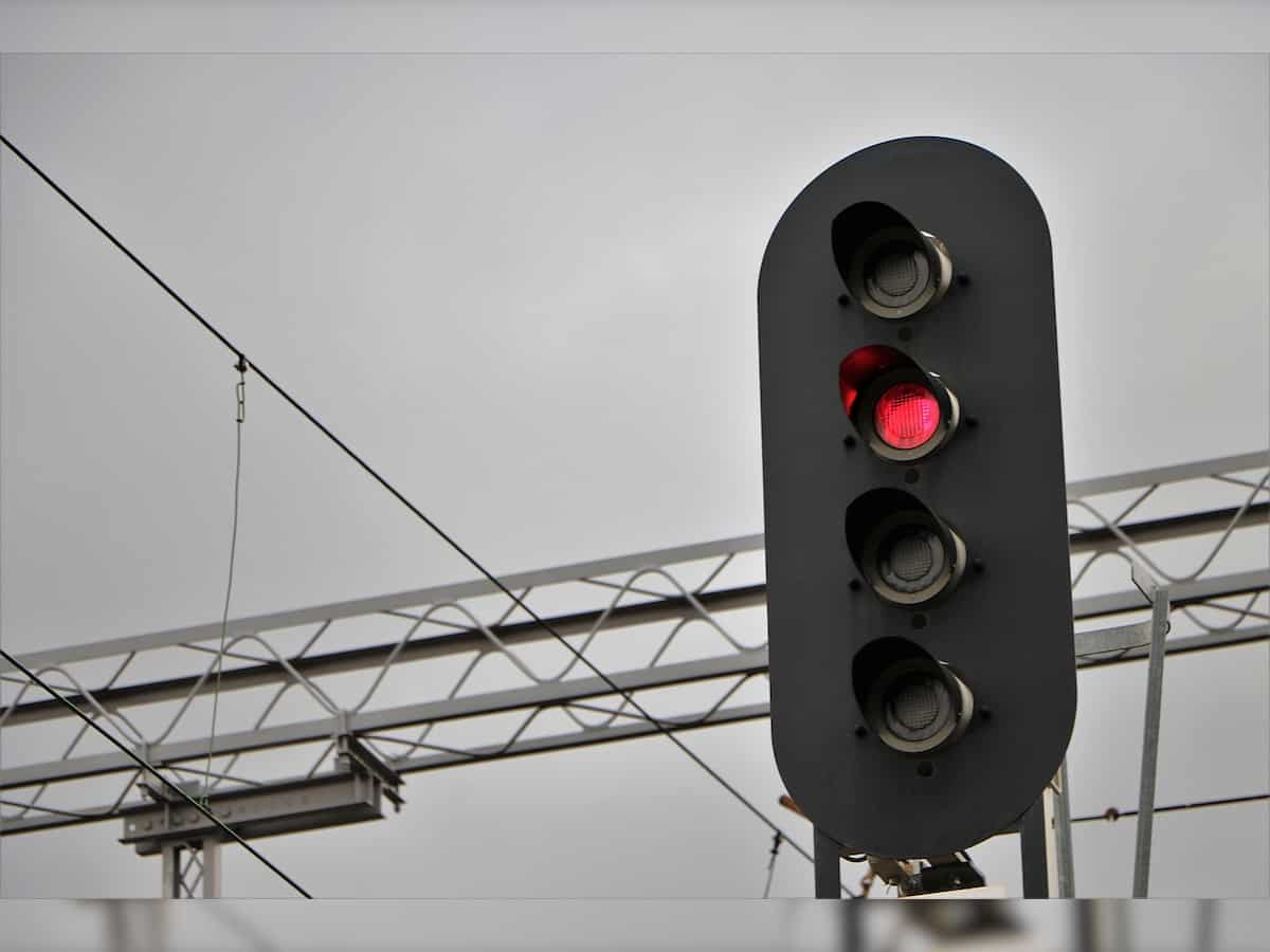 Signal gear replacement work disrupts train services; Railways