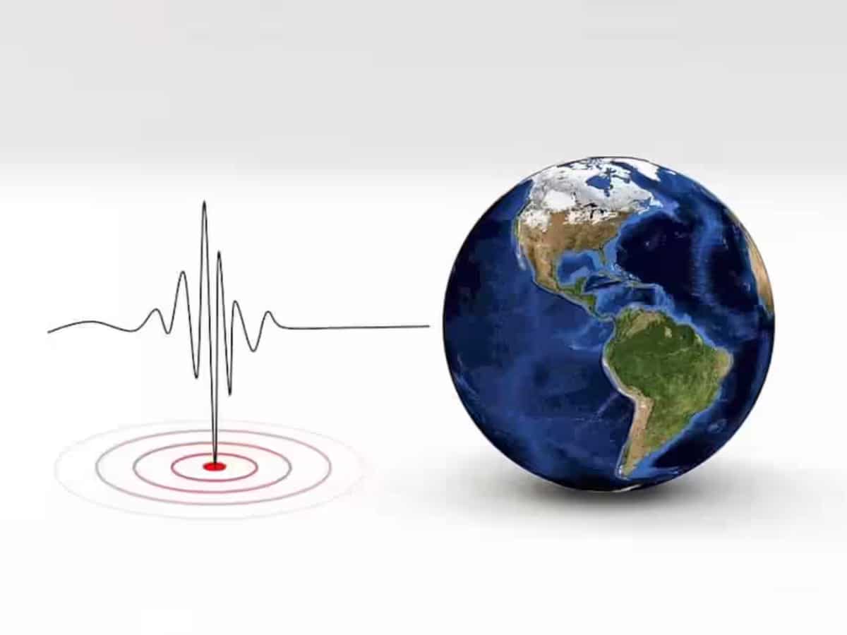 Earthquake Delhi-NCR: Strong tremors jolt region after 4.4 magnitude quake in Haryana's Jhajjar | Zee Business