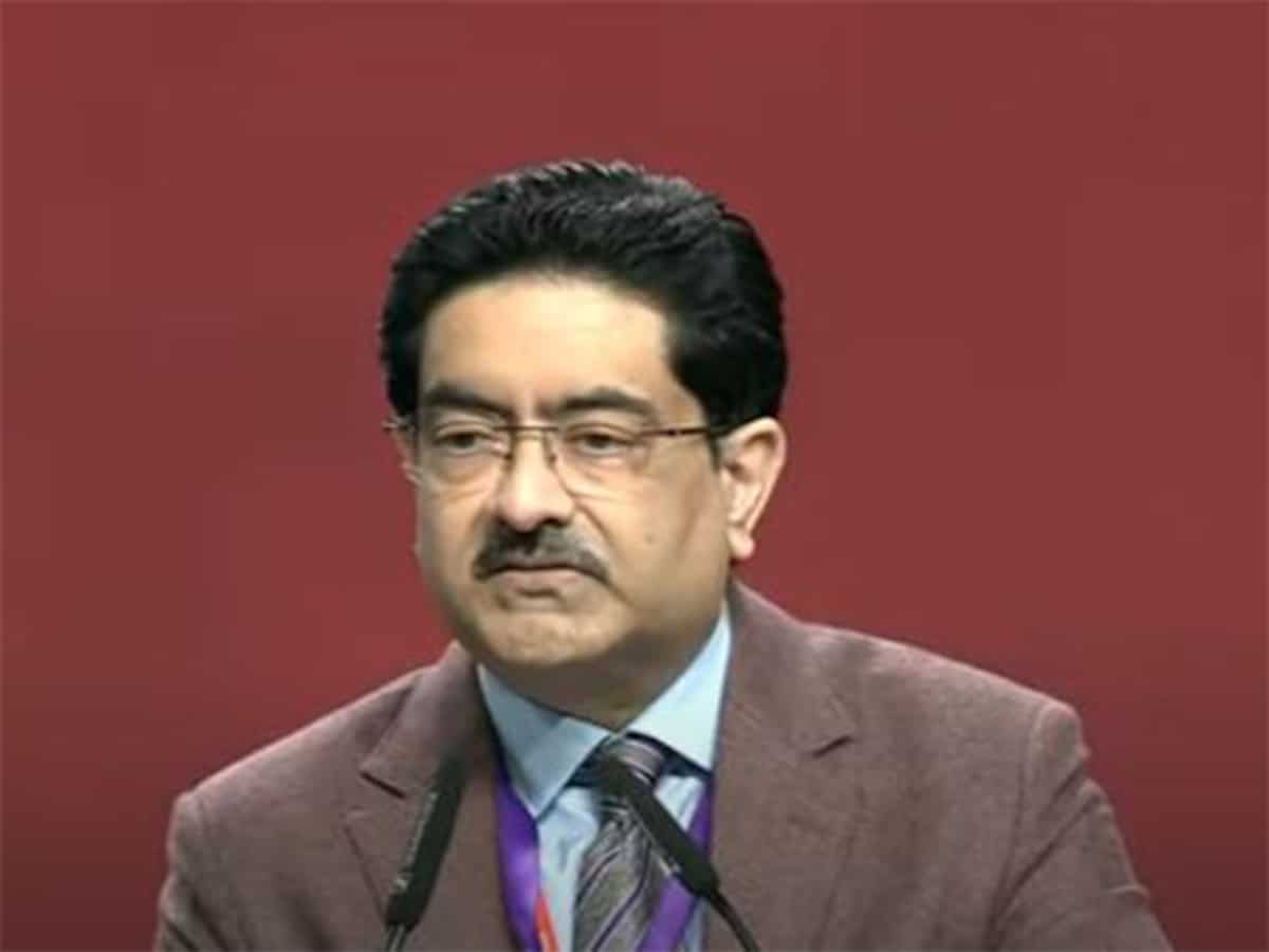 Kumar Mangalam Birla visits BITS Pilani; announces Rs