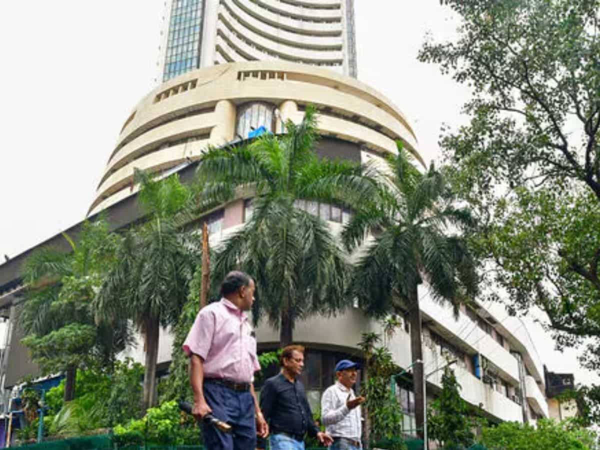 Nifty50 manages to hold 25,000 mark as market falls for 4th day in a row; DMart, TCS under pressure